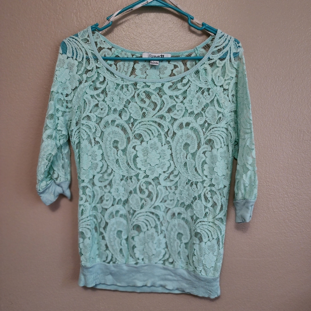Teal Lace 3/4 Sleeve Top